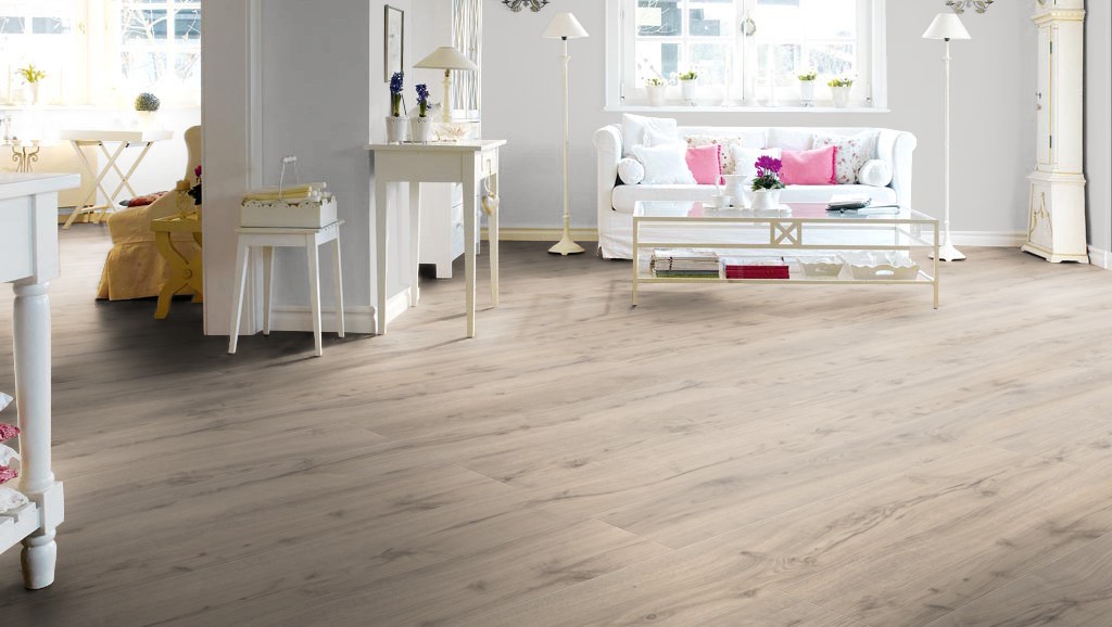 Ламинат Haro Tritty 100 Gran Via 4V Дуб Альпийский Серый 526711 фото в интерьере